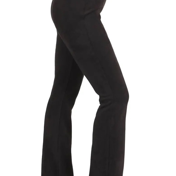 ✨ SPANX Black Faux Suede Flare Pants - Sculpting Pull-On Fit (Size Sm/Reg) ✨ - Picture 5 of 7